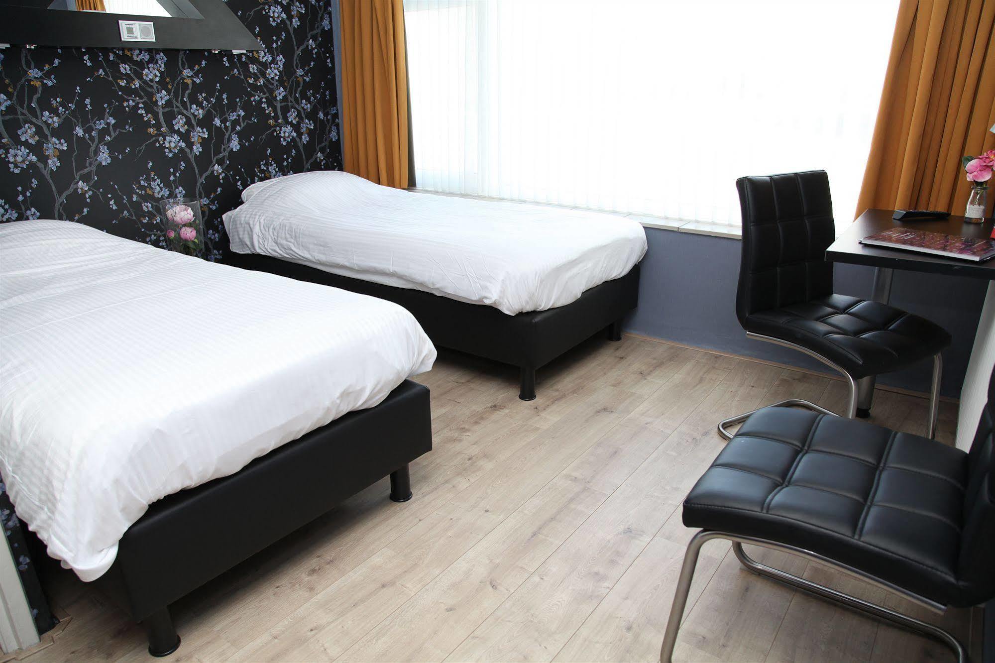 Stads Hotel Boerland إمين المظهر الخارجي الصورة